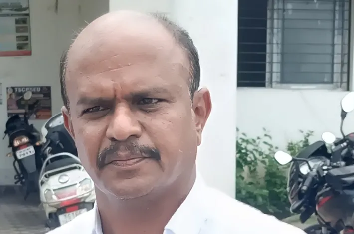 అనుమతులు లేకుంటే స్కూల్ సీజ్