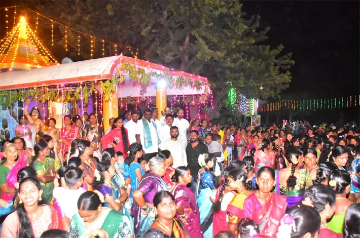 భువనగిరిలో ఘనంగా దసరా వేడుకలు