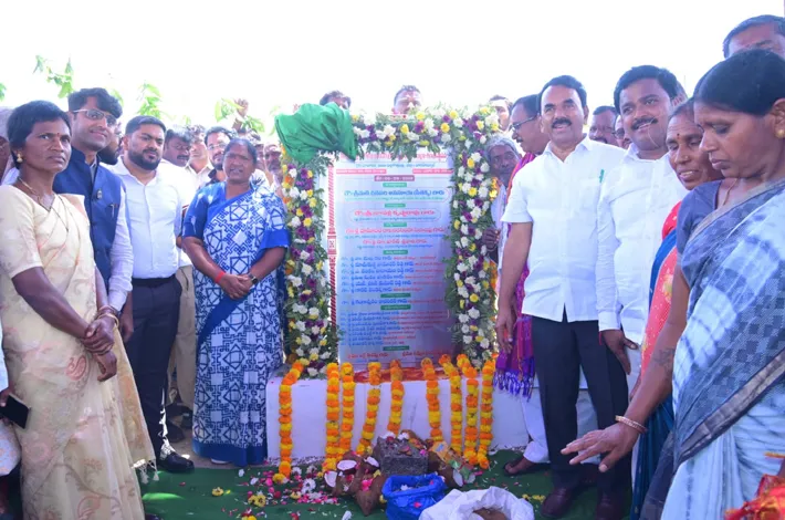 చెంచు కుటుంబాల పునరావాసానికి రూ.4.50 కోట్లతో అభివృద్ధి పనులు