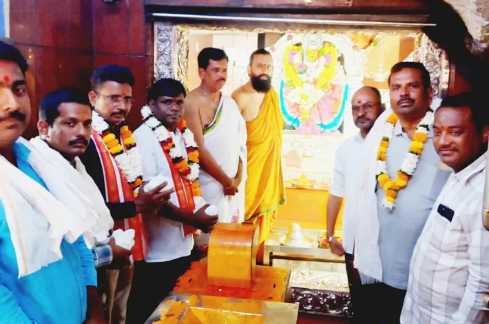 వనదుర్గమ్మ సన్నిధిలో గవర్నర్ పీఆర్ఓ