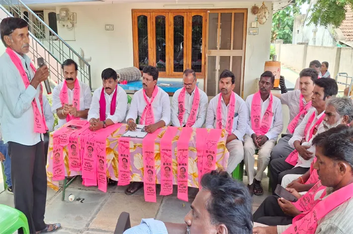 ప్రజాస్వామ్యాన్ని ఖూనీ చేస్తున్న కాంగ్రెస్‌ ప్రభుత్వం