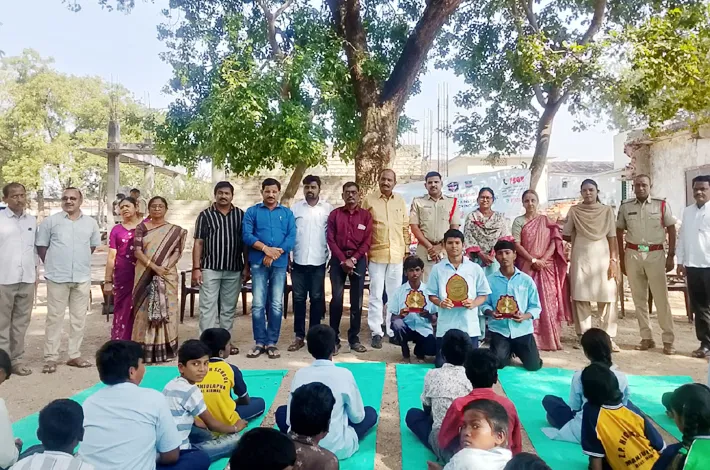 పోలీస్ శాఖ ఆధ్వర్యంలో అవగాహన