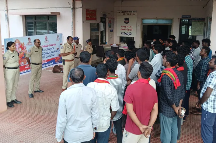ప్రశాంత వాతావరణంలో గణేష్ నిమజ్జనం నిర్వహించాలి