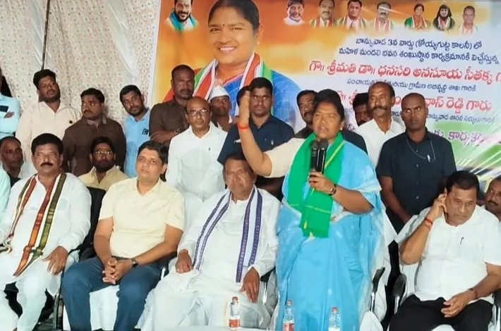 బాన్సువాడలో మంత్రి సీతక్క పర్యటన...