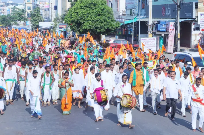 శోభాయమానంగా శబరి స్మృతి యాత్ర