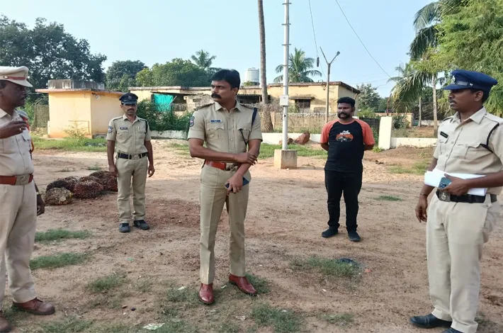 దమ్మపేట పోలీస్ స్టేషన్ ను ఆకస్మికంగా సందర్శించిన