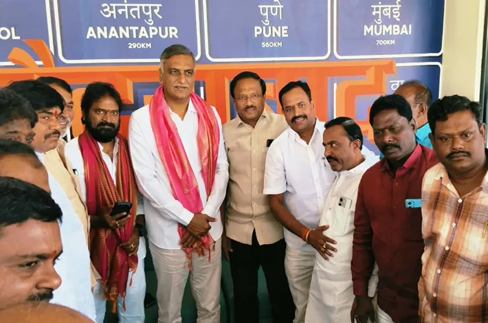 టిఆర్ఎస్ పార్టీ బలోపేతానికి సమిష్టిగా కృషి చేయాలి
