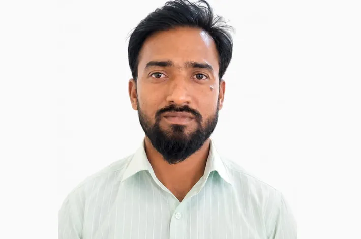 రాజకీయ ఒత్తిడికి తట్టుకోలేక బదిలీలు