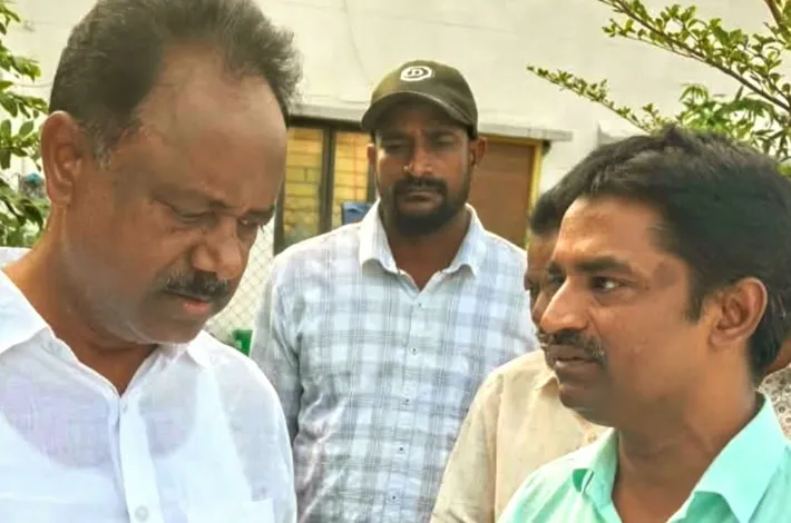 మోడల్ పాఠశాల సమస్యల పరిష్కారానికి ఎమ్మెల్యే హామీ