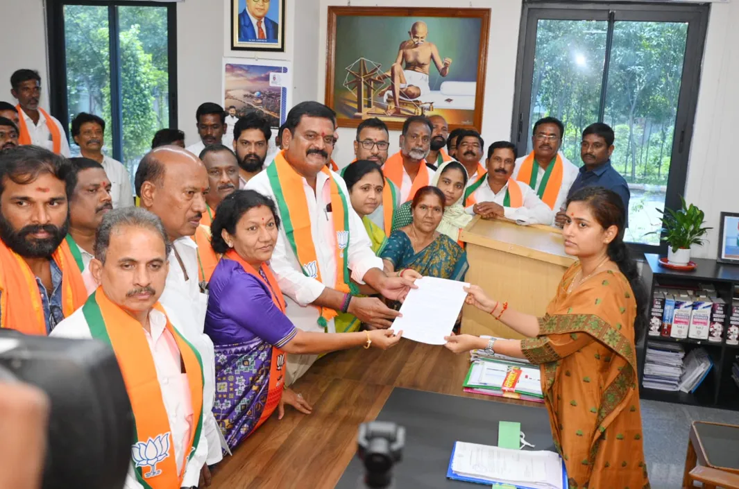 తెలంగాణ విమోచన దినోత్సవాన్ని అధికారికంగా నిర్వహించాలి