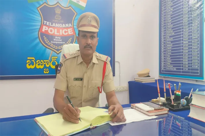 అక్రమంగా తరలిస్తున్న రేషన్ బియ్యం పట్టివేత 