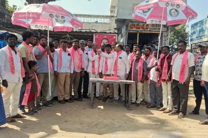ఘనంగా మాజీ స్పీకర్‌ మధుసూదనాచారి జన్మదిన వేడుకలు