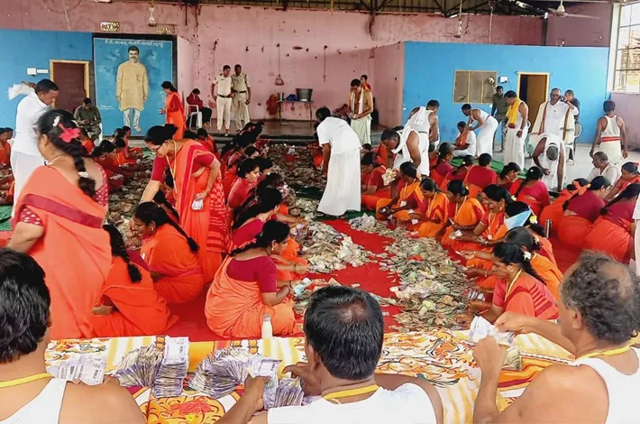 ఏడుపాయల హుండీ ఆదాయం రూ.49.26 లక్షలు