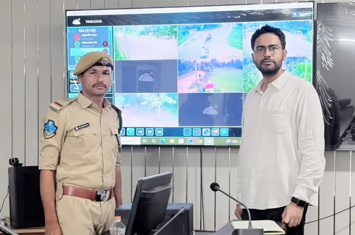 సీసీటీవీ నిఘాతో అక్రమ అటవీ కలప రవాణాకు అడ్డుకట్ట 