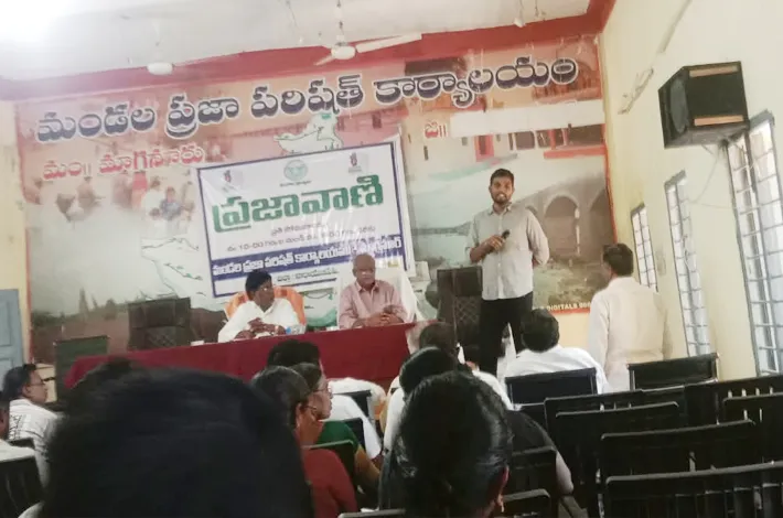 పంటల నష్టాల నివేదికలను ప్రభుత్వానికి తెలియజేయాలి