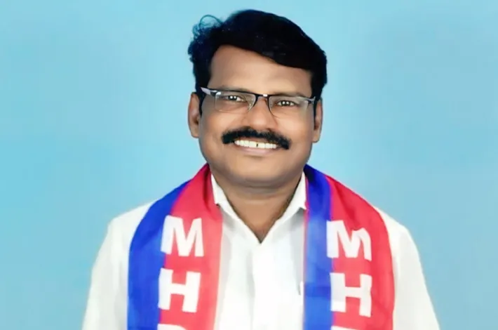 ఎమ్మెల్యేల్సీ మధుపై ఎస్సీఎస్టీ అట్రాసిటీ కేసు నమోదు చేయాలి