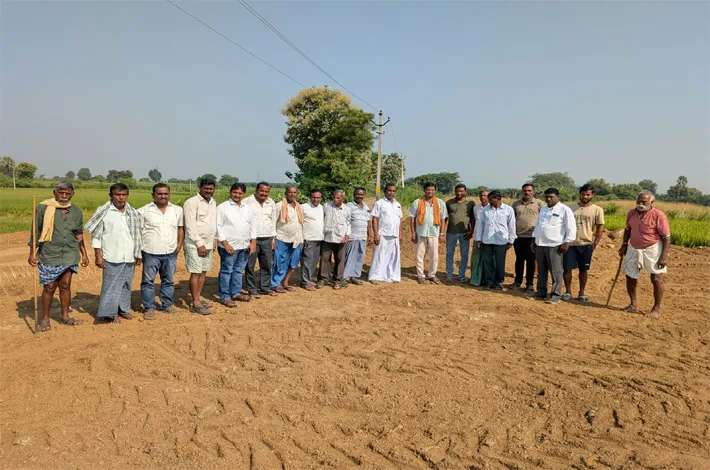 ముత్తారం లో రాజకీయాలకు అతీతంగా బతుకమ్మ మైదానం సిద్ధం