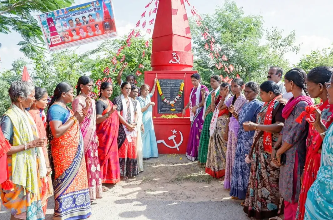 అమరుల స్ఫూర్తితో ఉద్యమిస్తాం