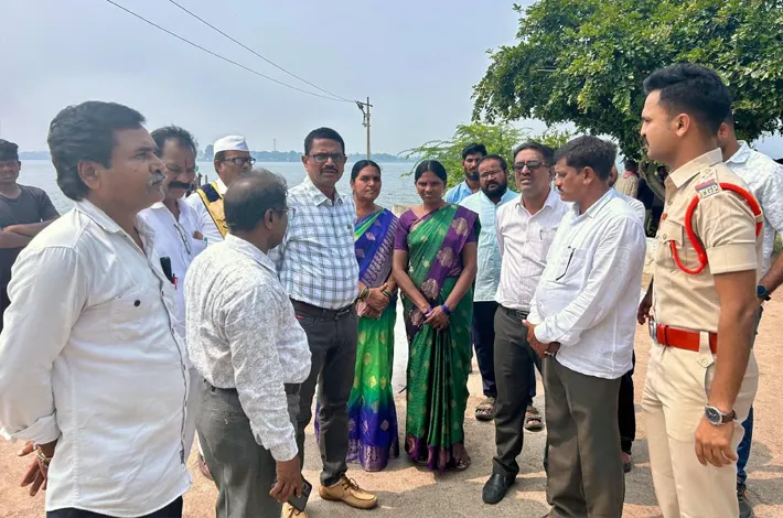 వినాయక నిమజ్జన ఏర్పాట్లలో అప్రమత్తంగా ఉండాలి 