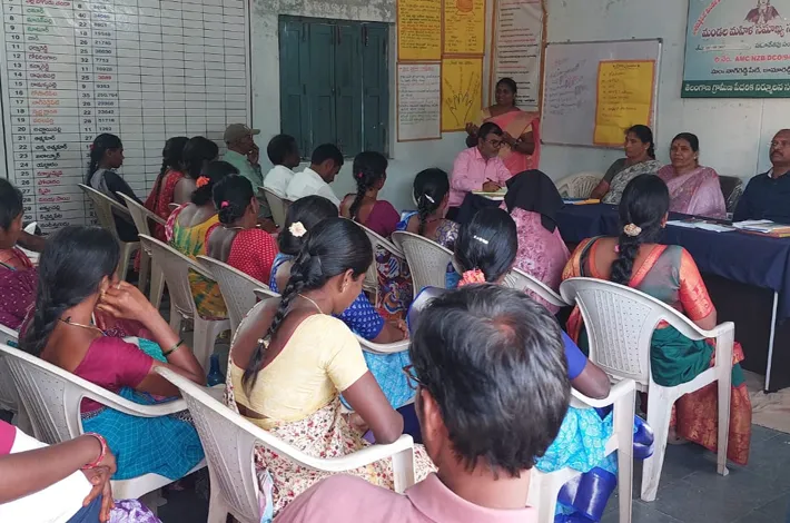 మహిళా సమాఖ్య సభ్యులకు విజన్ బిల్డింగ్ పై శిక్షణ కార్యక్రమం