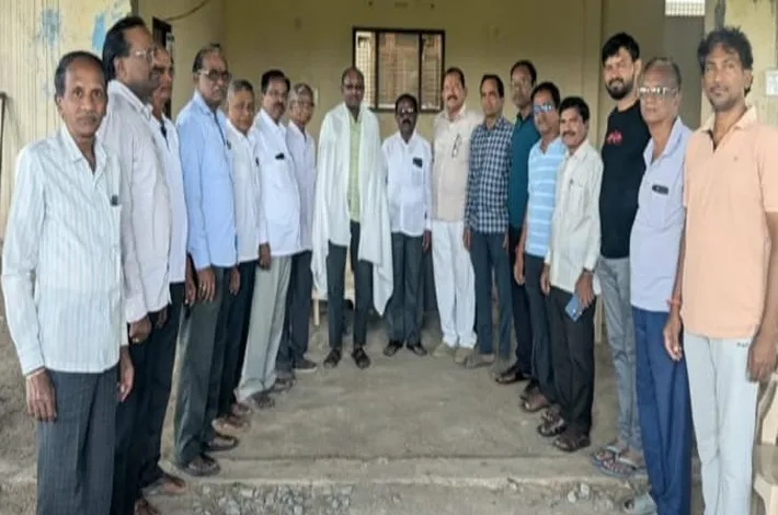 సేవలకు సత్కారం.. పదవీ విరమణ ఉద్యోగులకు గౌరవం