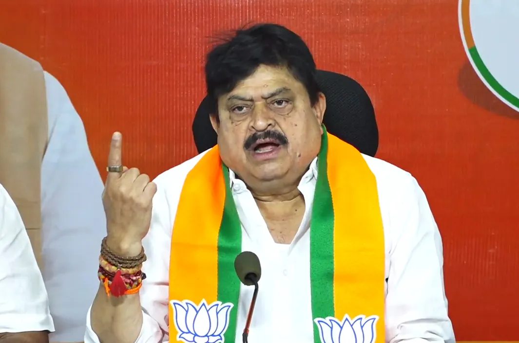 ఖర్గే వ్యాఖ్యలపై తెలంగాణ BJP ఫైర్