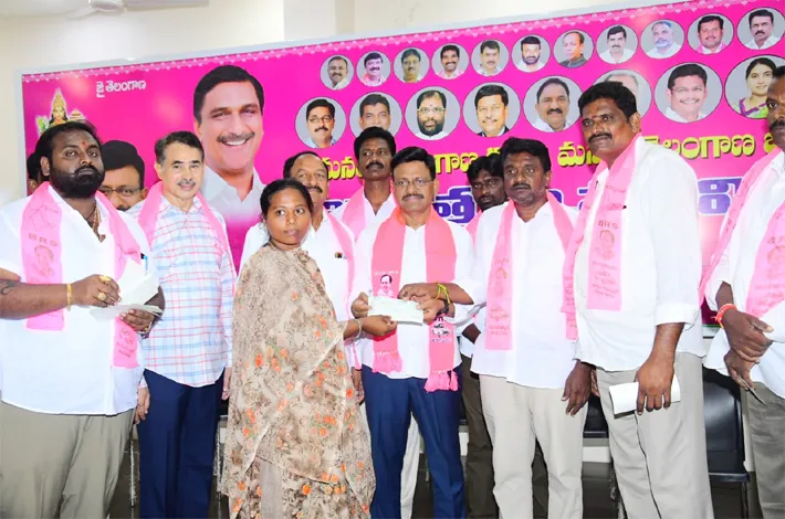 సీఎంఆర్ఎఫ్ ఆపద్బాంధవుడు కేసీఆర్