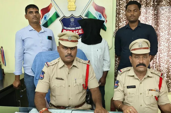 బెదిరింపు వాయిస్‌ మెసేజ్‌ వ్యక్తి అరెస్ట్