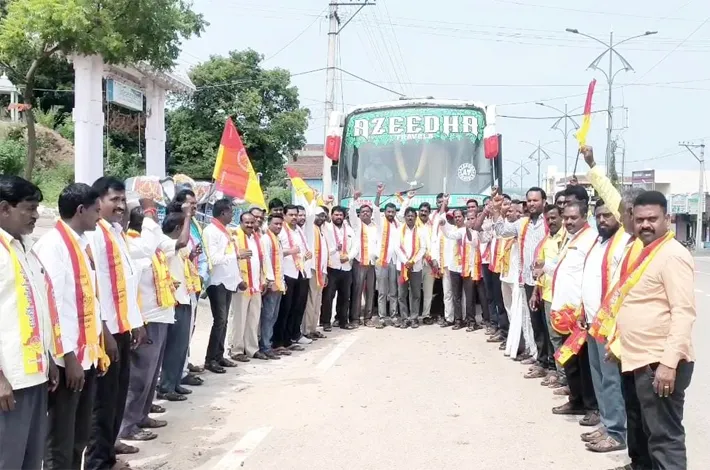 ముదిరాజ్ సింహగర్జన సభకు భారీగా తరలివెళ్లిన రుద్రంగి
