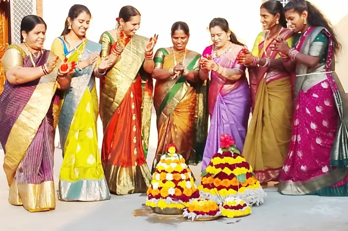 మొర్రాయిపల్లెలో బతుకమ్మ సంబరాలు