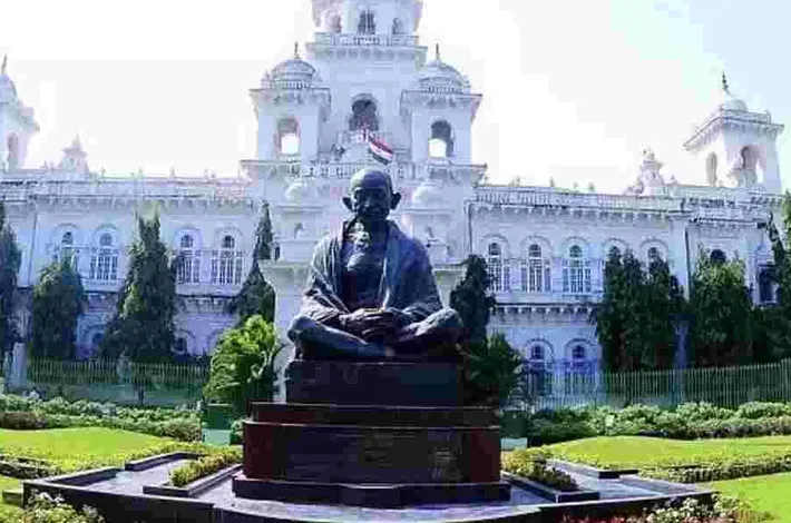 బీజేపీ ఆందోళనతో శాసనసభ వాయిదా