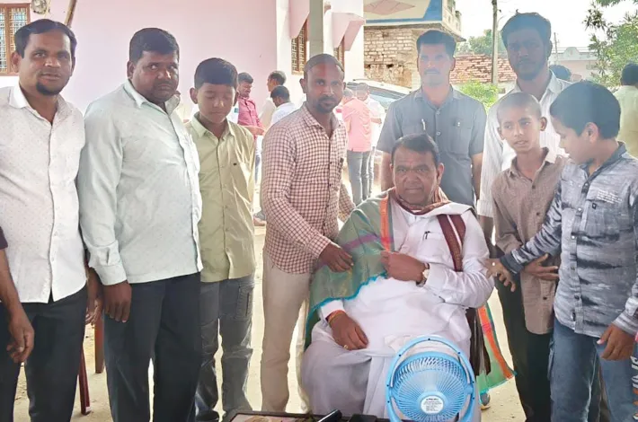 పోచారంకు దసరా శుభాకాంక్షలు తెలిపిన మైనారిటీ సోదరులు..