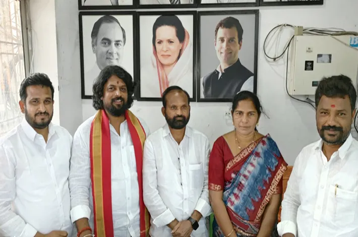 కాంగ్రెస్‌ కౌన్సిలర్ల రాజీనామా.. అసలేం జరిగింది?