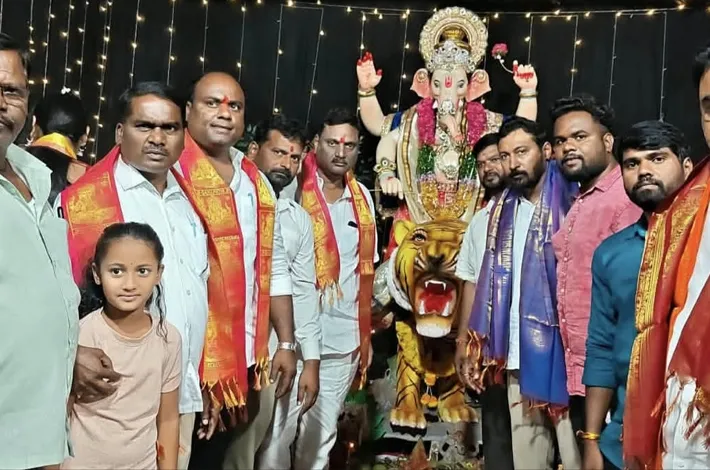 విగ్నేశ్వరునికి బిఆర్ఎస్ నాయకుడు డాక్టర్ భద్రారెడ్డి ప్రత్యేక పూజలు