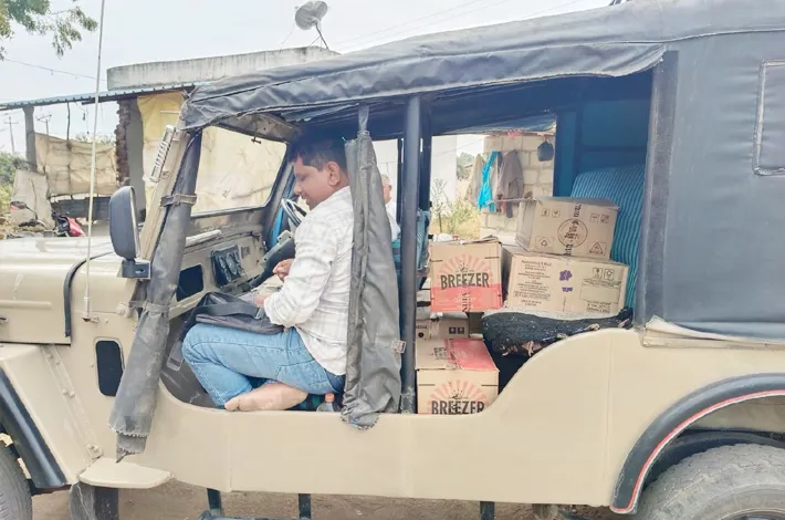 గ్రామాల్లో విచ్చలవిడిగా బెల్ట్ షాపులు అధిక ధరలకు మద్యం విక్రయాలు