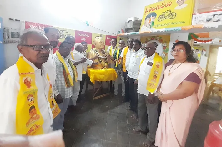 జాతిపితకు ఘనంగా జయంతి వేడుకలు 
