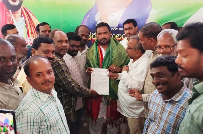 కిరాణా వర్తక సంఘానికి సొంత భవనాలను నిర్మించాలి....