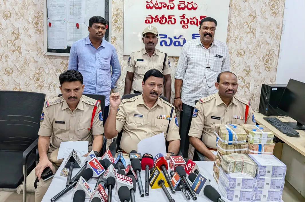చోరీ కేసును ఛేదించిన పోలీసులు