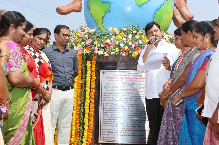 ఏదులాపురం మున్సిపాలిటీని ఆదర్శ మున్సిపాలిటీగా అభివృద్ధి చేస్తాం..