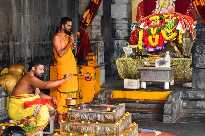 జనసంద్రంగా యాదగిరి క్షేత్రం..