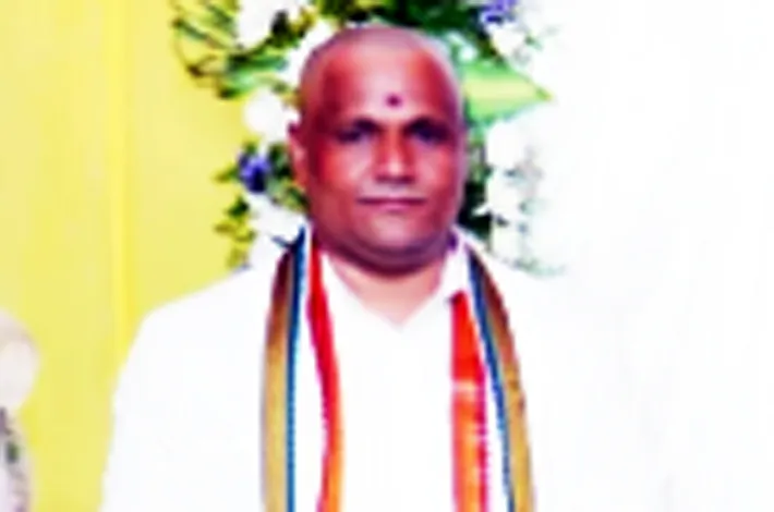 సచివాలయ గోడలు బద్దలు కొడుతాం