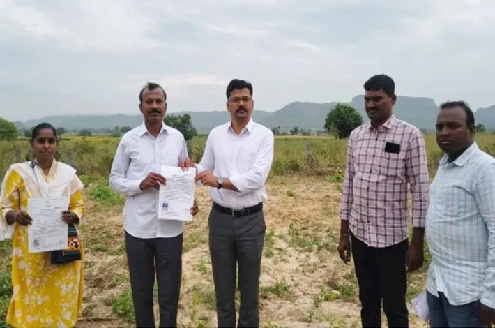 మాజీ మావోయిస్టు నేత కంకణాల రాజిరెడ్డికి ఇంటి స్థలం