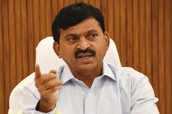 సిద్దిపేట ఆక్రమిత భూముల్లో పేదలకు ఇండ్లు