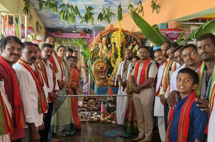 ఘనంగా అమ్మవారి ఉత్సవ విగ్రహ ప్రతిష్ఠాపన