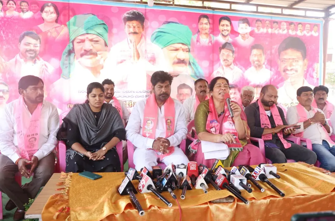 కేసీఆర్ తోనే గిరిజనుల అభివృద్ధి