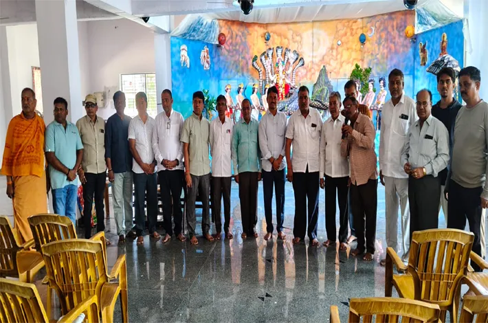 క్షీరసాగర మథనంతో కనువిందు చేస్తున్న వినాయక మండపం