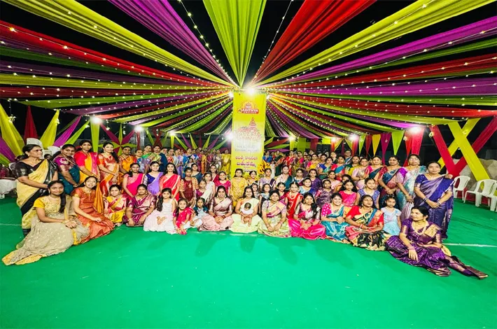 ఘనంగా ఎంగిలిపూల బతుకమ్మ సంబరాలు