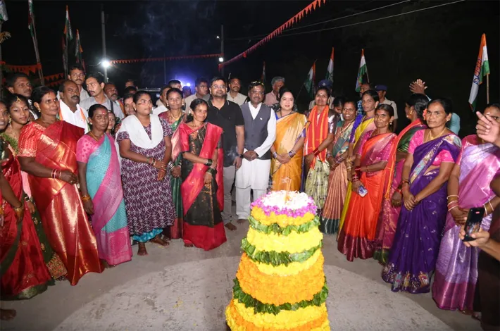 సమైక్యతతో పండుగలు జరుపుకోవాలి