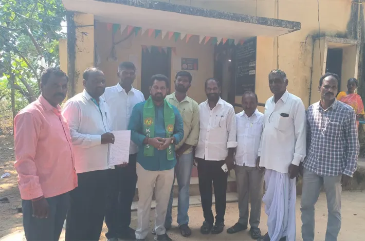 గౌడ కుటుంబాల గ్రామ బహిష్కరణ