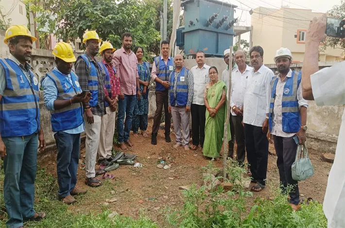 ప్రమాదకర ట్రాన్స్‌ఫార్మర్‌కు చెక్